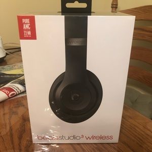 Beats by Dre Studio3 Wireless Headphones